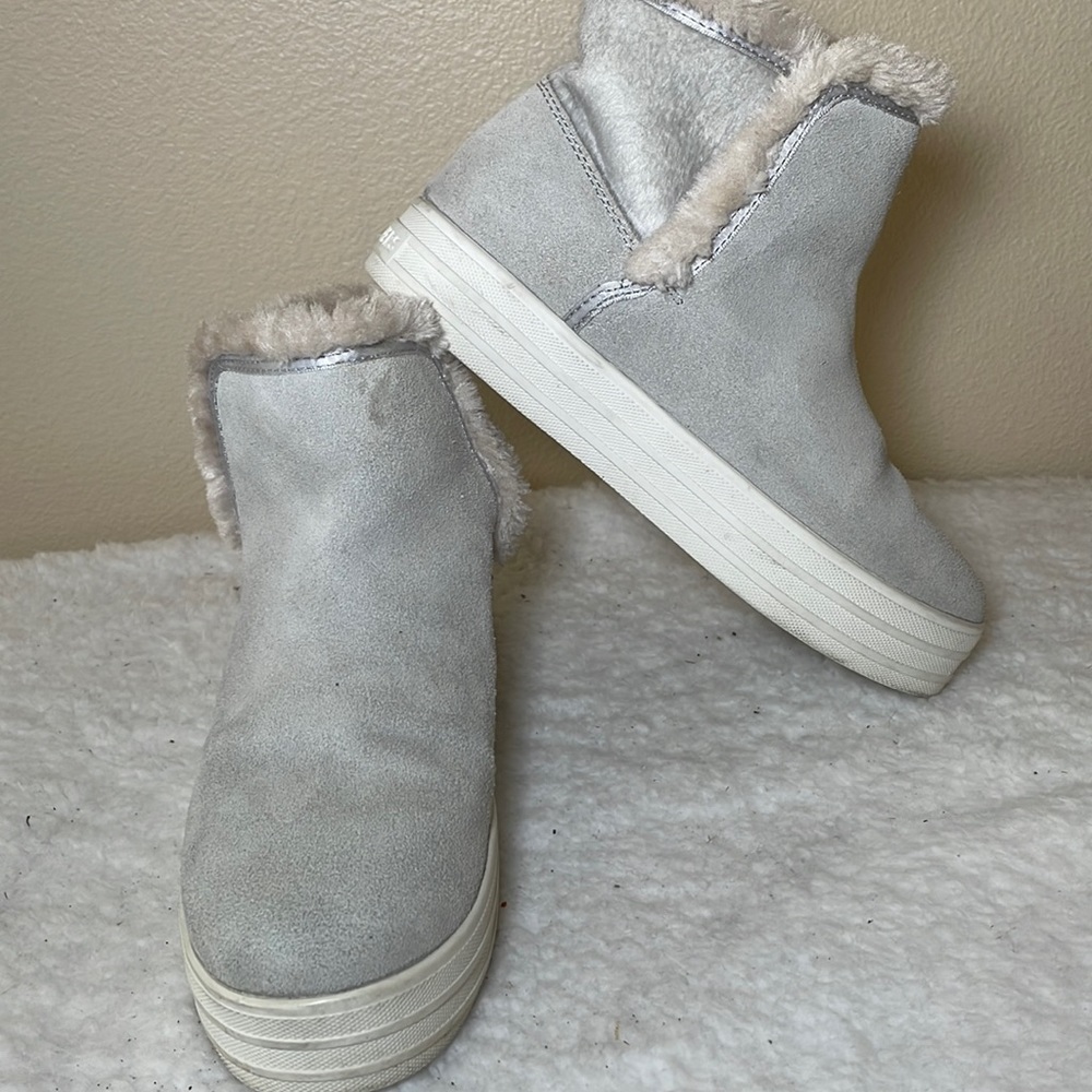 SKETCHERS Leather Boot Size 6.5